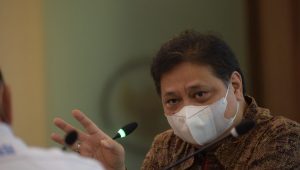 Kasus Covid-19 Menurun, Menko Airlangga : Masyarakat Tetap Waspada, PPKM Dilanjutkan