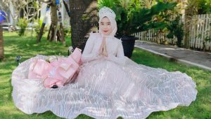 Mojang Surade Juarai Miss Universe Muslimah 2021 di New Delhi