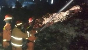 Lahan TPST Bantargebang Kebakaran, Gas dari Sampah Jadi Penyebab