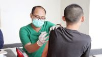 Warga Binaan Mapolresta Sukabumi Disuntik Vaksin