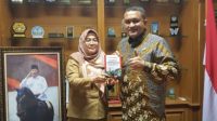 DPRD Kabupaten Bogor Terbitkan Buku Emanberani