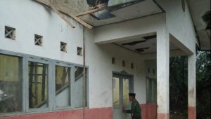 Diguyur Hujan, Bangunan SDN 3 Cijengkol Sukabumi Ambruk