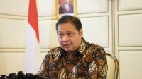 Ketua KPCPEN Airlangga : Penentuan Level PPKM Dilihat dari Dosis Vaksin