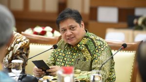 Ucapkan Milad Muhammadiyah ke 109, Airlangga : Mari Kita Tebar Optimisme Nilai Keagamaan