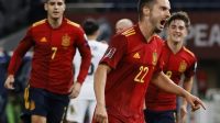Taklukan Yunani, Spanyol Rebut Puncak Klasemen Grup B  