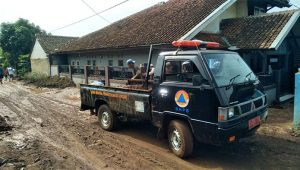 Banjir Lumpur di Saguling, Terjang 46 Rumah dan Sekolah