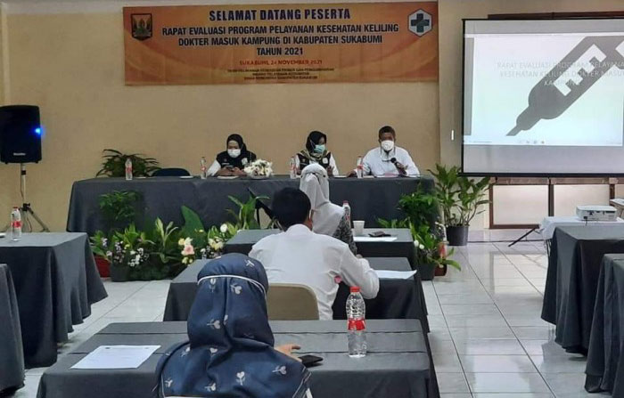 Dokter-Masuk-Kampung