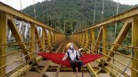 Jembatan Kuning Bagbagan