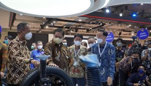 Airlangga : Pertumbuhan Industri Otomotif Simbol Kebangkitan Ekonomi