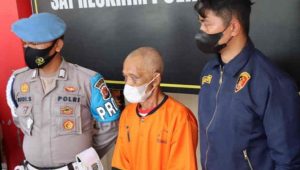 Kakek Bau Tanah, Perkosa Teman Cucunya Selama Dua Tahun