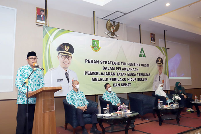 Walikota Sukabumi Achmad Fahmi