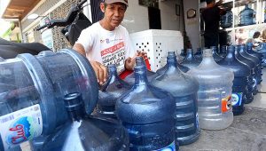 Isu Penjualan Galon Bekas Pakai Disorot BPKN dan YLKI
