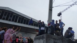 Ribuan Buruh PT GSS Sukabumi Mogok Kerja, Ini Penyebabnya