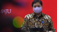 Menko Airlangga : Presiden Minta Vaksinasi COVID-19 Anak Usia 6-11 Tahun Segera Dimulai