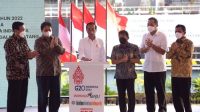 Menko Airlangga Dampingi  Jokowi Hadiri Peluncuran Ekspor Perdana 2022 di KEK Galang Batang