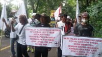 Aksi Petani Sukabumi Jalan ke Istana