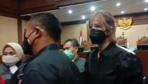 Divonis 1 Tahun Penjara, Nia Ramadhani Down, Begini Kondisinya