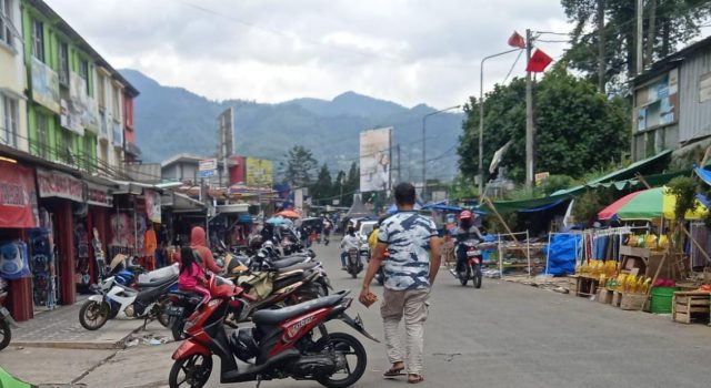 Parkir Liar Pasar Cisarua