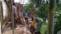 Cuaca Ekstrem Sukabumi, Rumah Mak Ihat Ambruk