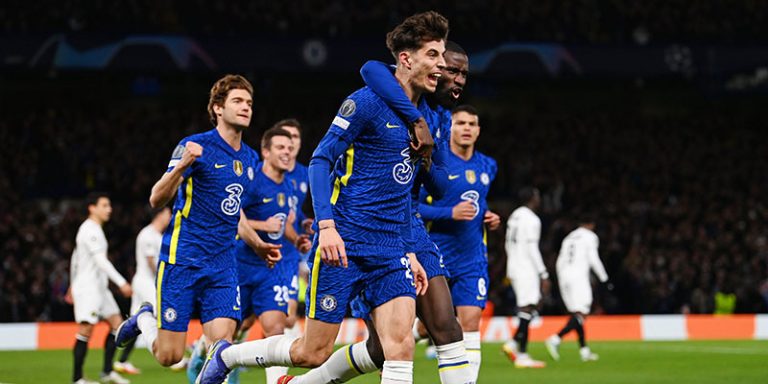 Gelandang serang Chelsea