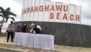 Pantun Ridwan Kamil Saat Meresmikan Pantai Karanghawu Sukabumi