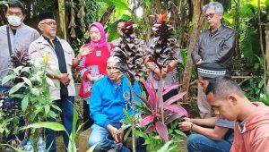 Anggota dan Pengurus PWI Kota Sukabumi Ziarah ke Makam Pendahulu