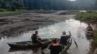Hei Wisatawan! Tolong Jangan Buang Sampah di Danau Situgunung Sukabumi