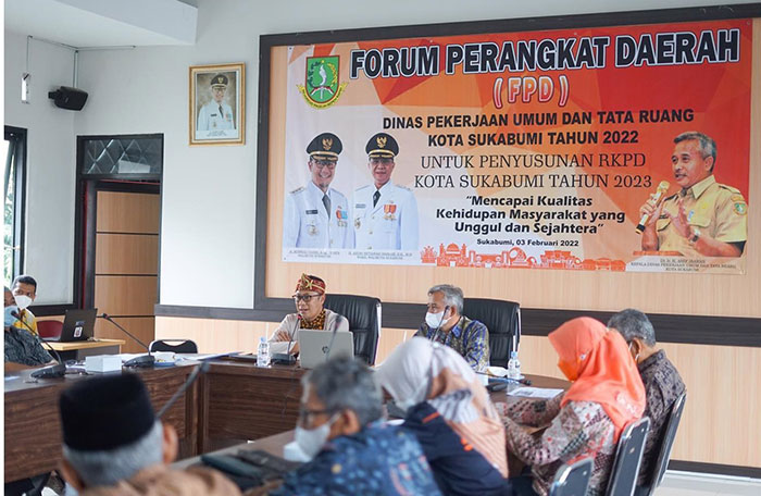 Walikota Sukabumi Achmad Fahmi