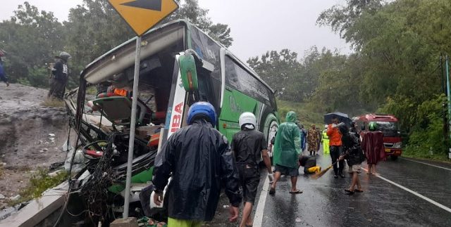 Kecelakaan bus pariwisata di Bantul