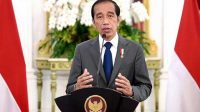Tiga Periode
