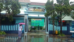 Tiga Siswa SMPN I Kota Sukabumi Terpapar Covid-19, Disdik Hentikan Sementara PTMT