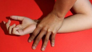 Nekad Mesum di Kamar Mandi Mushola, Oknum Guru Digerebek Warga