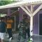 Petugas Polsek Ciracap, Polres Sukabumi saat melakukan olah TKP