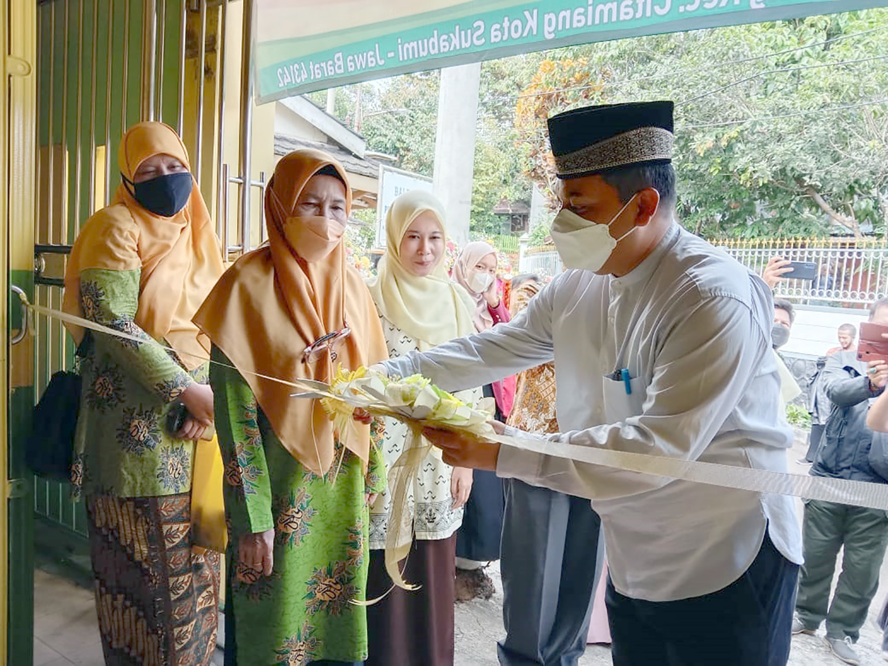 Grand Opening NA Mart di Jalan Pelabuhan II, Kelurahan Cikondang, Kecamatan Citamiang, Kota Sukabumi