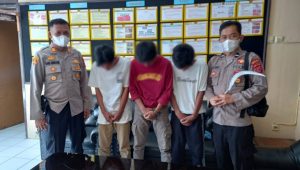Kejar Emak-emak  dengan Acungkan Clurit, Tiga Bocah di Cisolok Sukabumi Berakhir di Polsek, Begini Motifnya