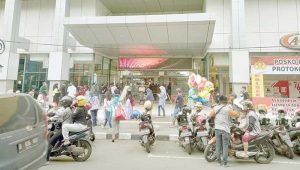 Pengunjung Cittimall Sukabumi Mulai Menggeliat
