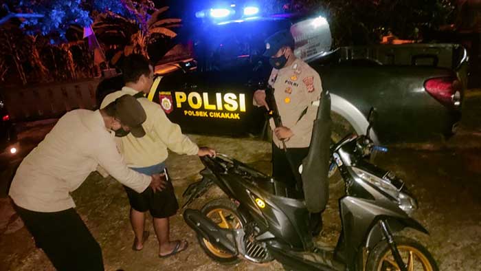 Polsek Cikakak