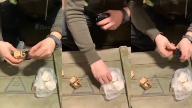 Tentara Ukraina olesi peluru pakai minyak babi
