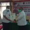 Penyerahan piagam penghargaan dari PMI Jabar kepada Bupati Sukabumi Marwan Hamami