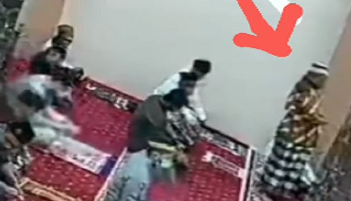 Seorang Pria Mendadak Meninggal