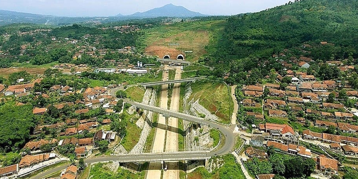 Tol Cisumdawu dibuka, Bandung