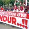 Ribuan Pendemo Meluber di Patung