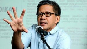 Aktivis Politik Rocky Gerung: Ade Armando Bukan Lagi Dosen, Tapi Seorang Buzzer Istana