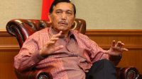 Menko Luhut : Mal, Restoran, dan Kafe, Buka sampai Pukul 22.00