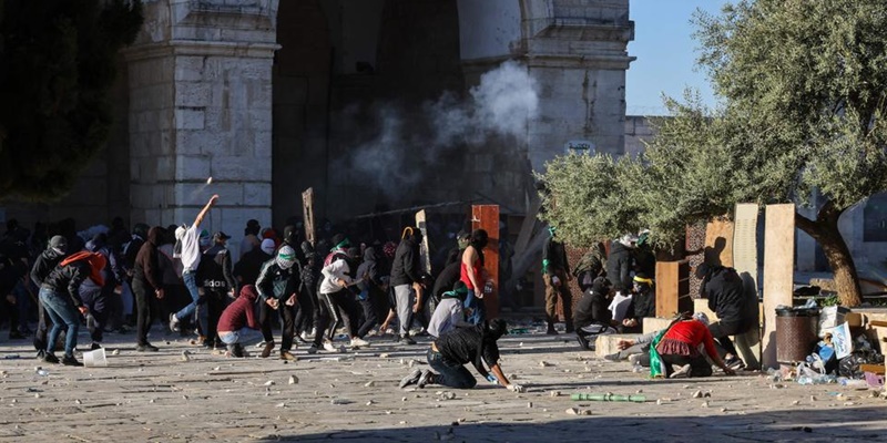 Serangan di komplek Masjid al-Aqsa