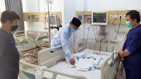 Walikota Sukabumi Jenguk Korban Longsor di Rumah Sakit