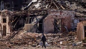 Akibat Apartemen Dibom, Ukraina Klaim 26 Jenazah Bergelimpangan