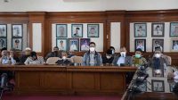 Walikota Sukabumi Menyerahan Bantuan Masjid