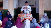 Kang Lukman Ingatkan Ibu-ibu Saat Safari Ramadan