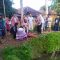 jasad Anna (45) warga Kampung Dangdeur, RT 007/010, Kelurahan Surade, Kecamatan Surade, ditemukan tewas di kolam bekas